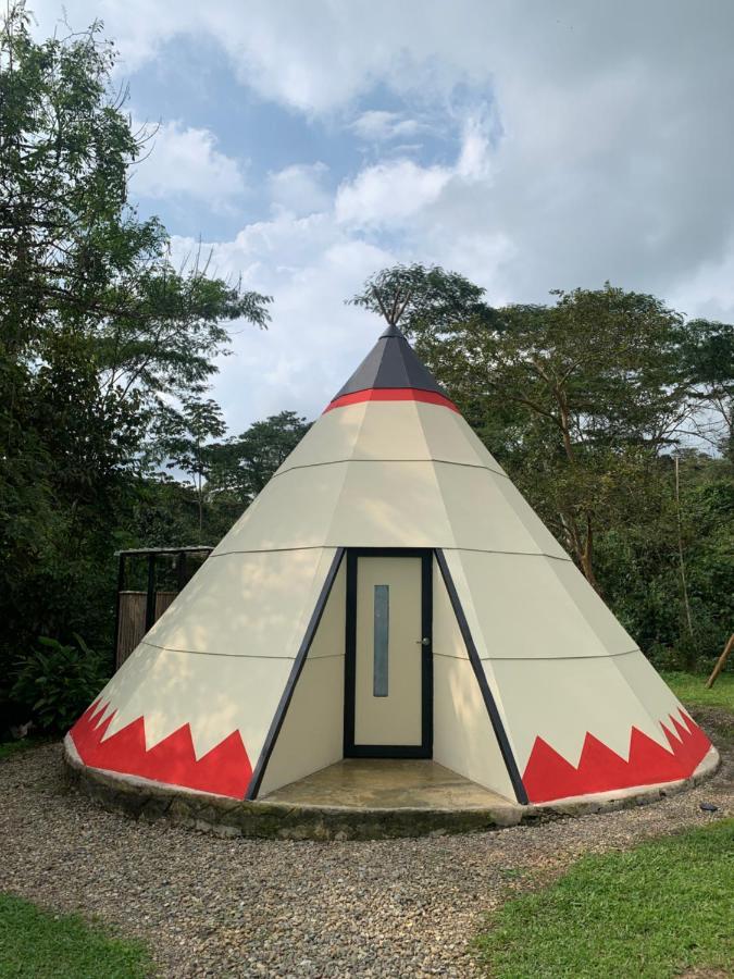 Bosque De Aventura & Glamping Refugio Del Bosque Hotell La Mesa  Eksteriør bilde